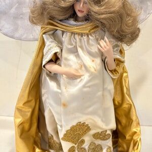 Vintage Franklin Heirloom Porcelain Doll in Box